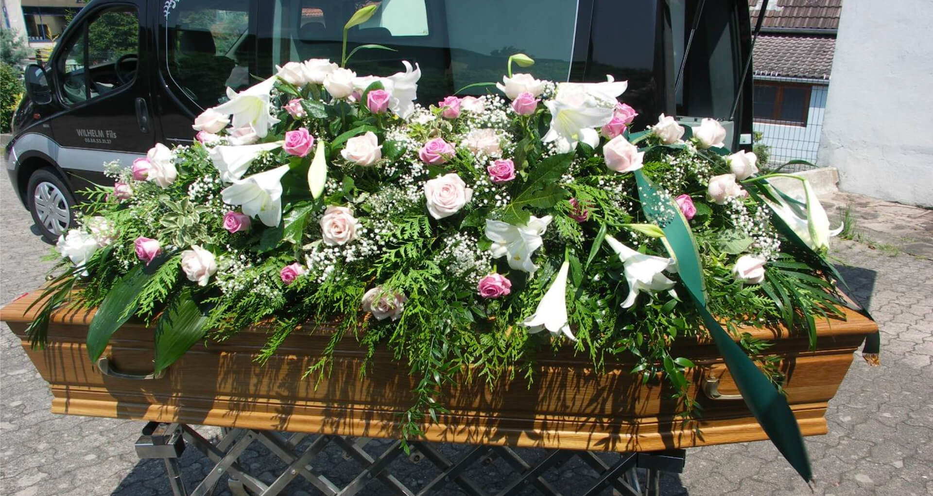 Maison Wilhelm - Compositions Florales de Deuil